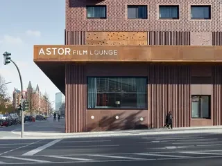 Wittmunder Klinker Astor Film Lounge Formsteine Front